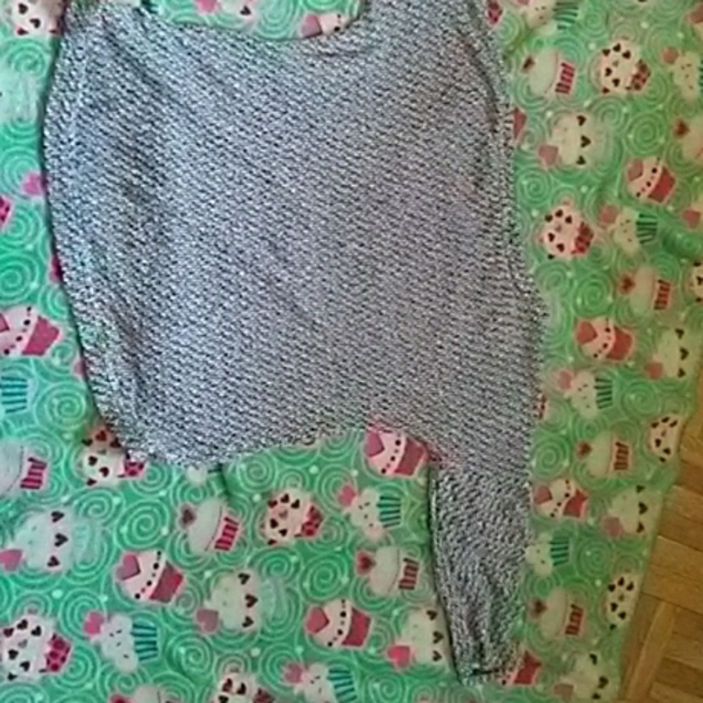 Shirt - Picture 2 of 3